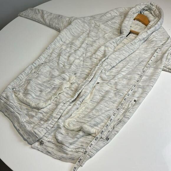 Aritzia Wilfred Roussea Zip Up Cardigan Sweater Cream and Gray Shawl Collar - Picture 12 of 12